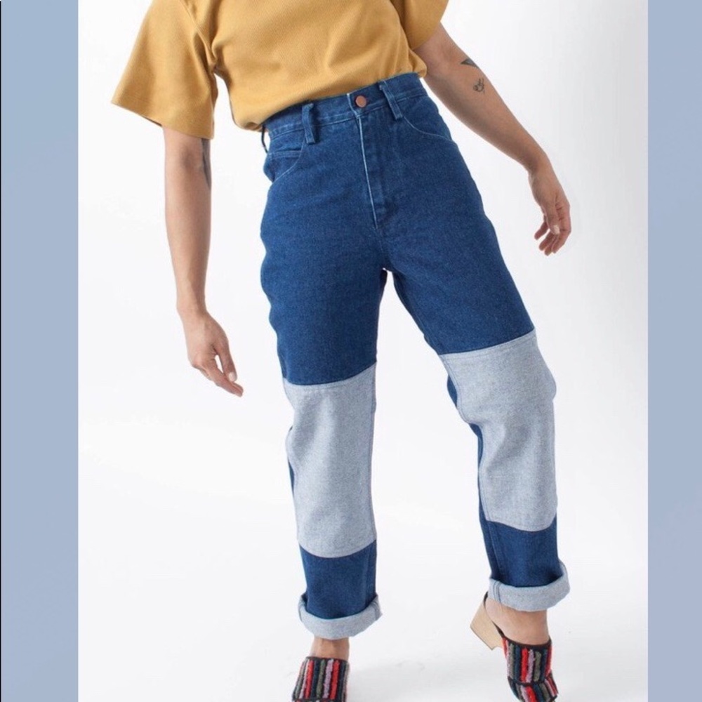 Carleen two-tone Jeans in Blue. Size 4.